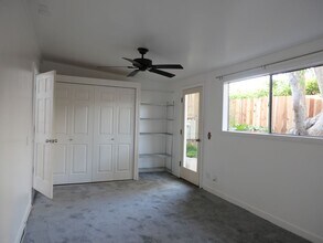 6456 Surfside Way in Malibu, CA - Building Photo - Building Photo