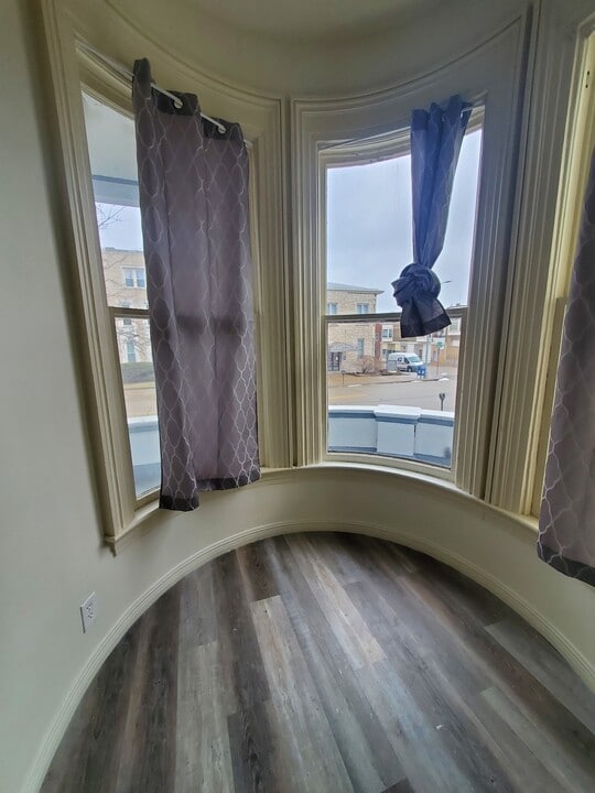 1337 Main St in Dubuque, IA - Building Photo