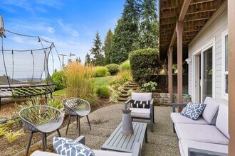 11554 NE Skyward Loop in Kingston, WA - Building Photo - Building Photo
