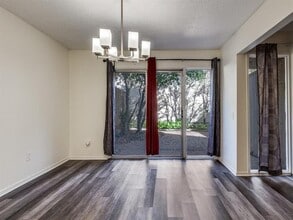 1800 Navajo Pl in Irving, TX - Building Photo - Building Photo