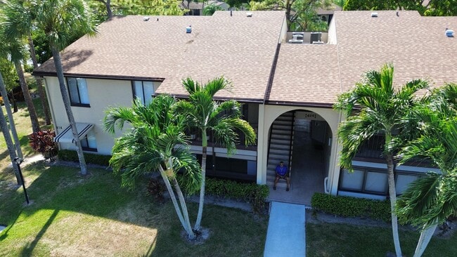 614 Sea Pine Way