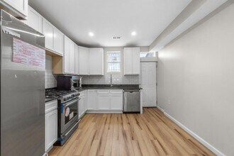 3326 Noble St in Baltimore, MD - Building Photo - Building Photo