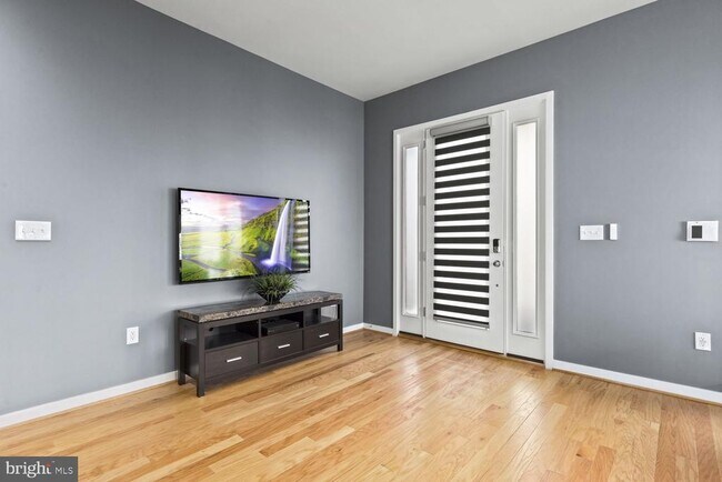 120 Cambria Walk in Alexandria, VA - Building Photo - Building Photo