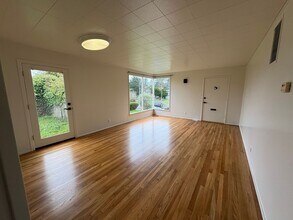 3325 Cottage St in Eureka, CA - Building Photo - Building Photo