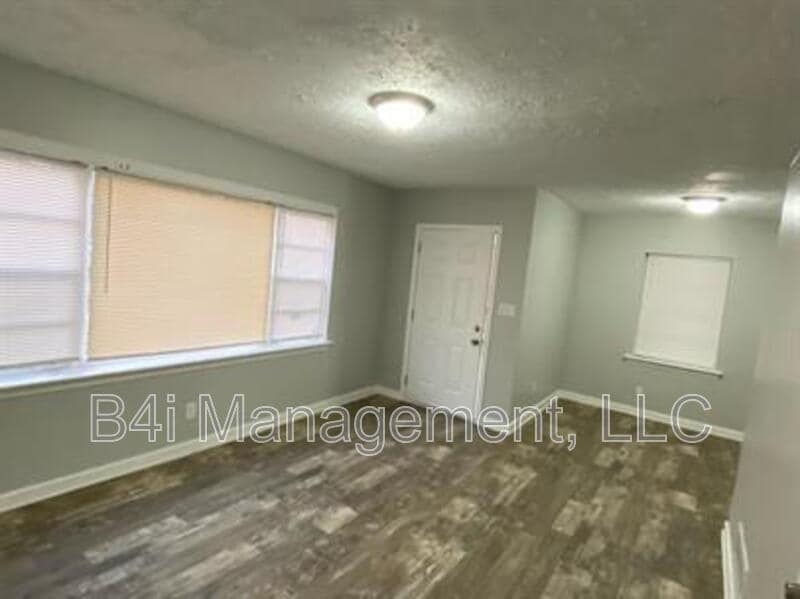 10 Estes Dr in Columbus, GA - Building Photo
