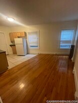 27 Forest St in Cambridge, MA - Building Photo