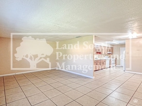 2527 Crystal Lake Acres Dr in Lakeland, FL - Foto de edificio - Building Photo