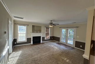 1229 Ashmoor Ln in Winterville, NC - Building Photo - Building Photo