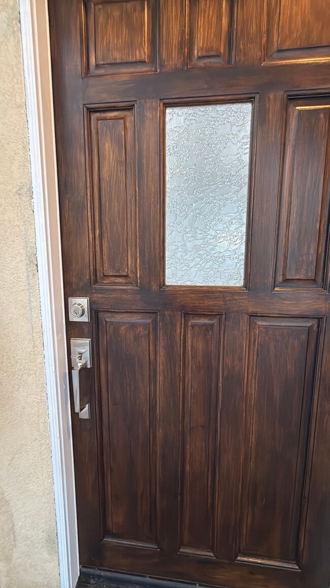 14627 Gledhill St in Los Angeles, CA - Foto de edificio - Building Photo