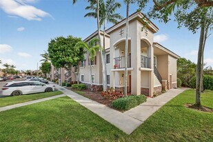 22901 SW 88th Pl in Cutler Bay, FL - Building Photo