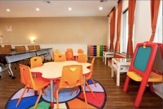 8275 Stonebrook Pkwy in Frisco, TX - Building Photo - Building Photo