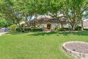 3713 Brentwood Ct in Colleyville, TX - Building Photo