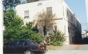 1826 N Normandie Ave in Los Angeles, CA - Building Photo - Building Photo