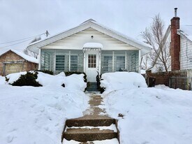 1821 S Taylor St in South Bend, IN - Building Photo