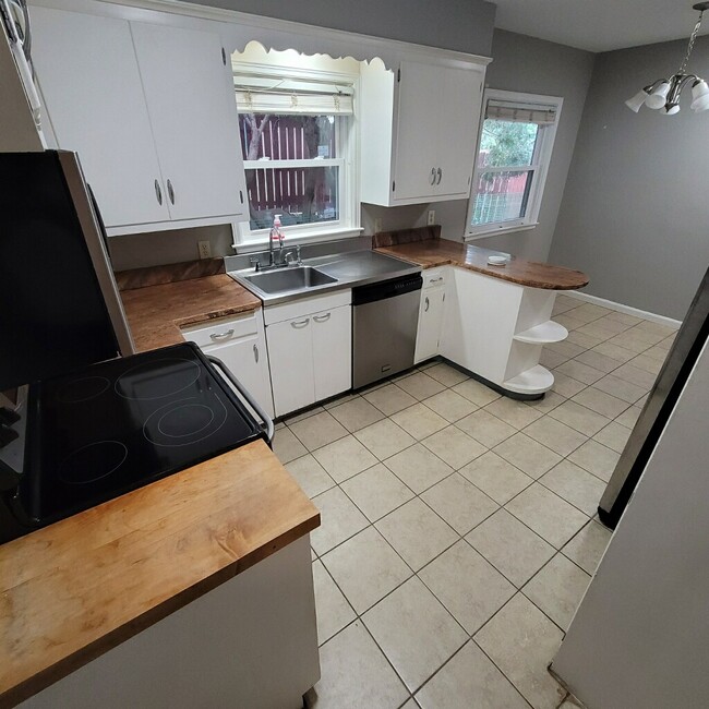 215 N 12th St in Wausau, WI - Building Photo - Building Photo