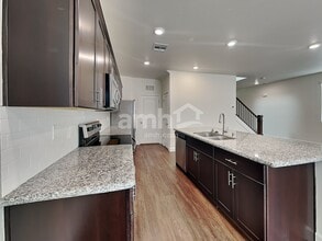 1806 Viaggio Ave in North Las Vegas, NV - Foto de edificio - Building Photo
