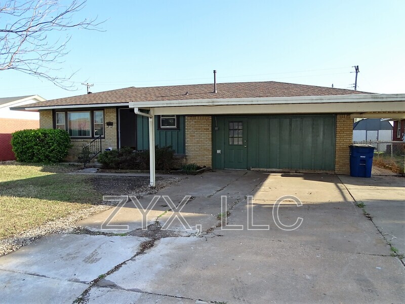 8910 E Marshall Pl in Tulsa, OK - Building Photo