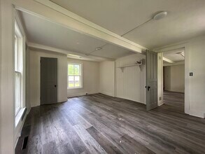 39 Main St, Unit 1 in Ballston Lake, NY - Building Photo - Building Photo
