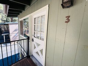 2296 Eloise Ave in South Lake Tahoe, CA - Building Photo - Building Photo