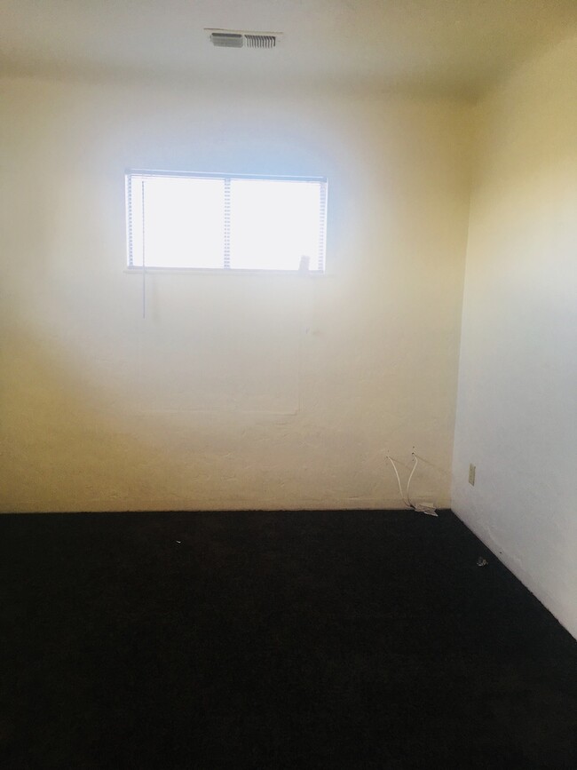 7116 Avenue 416 in Dinuba, CA - Building Photo - Building Photo