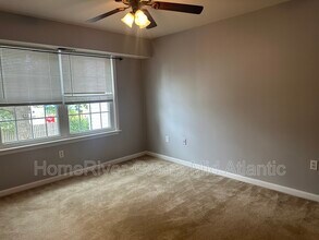 6921 Victoria Dr in Alexandria, VA - Building Photo - Building Photo