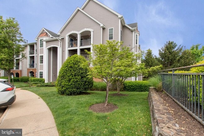 46608 Drysdale Terrace in Sterling, VA - Building Photo - Building Photo