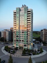 Central Tower Apartments in Edmonton, AB - Building Photo - Building Photo