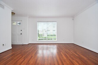 10018 Knoboak Dr in Houston, TX - Building Photo - Building Photo