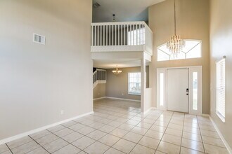 333 SW 195th Ave in Pembroke Pines, FL - Building Photo - Building Photo