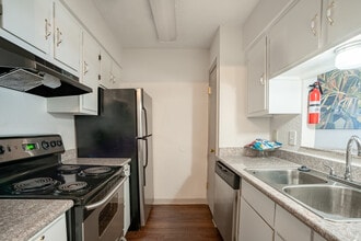 Cedar Branch Apartments in Houston, TX - Foto de edificio - Interior Photo