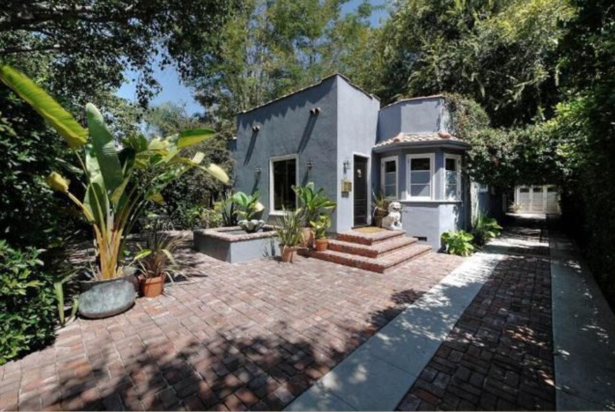 624 N West Knoll Dr in West Hollywood, CA - Building Photo