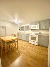 6231 W Montrose Ave in Chicago, IL - Building Photo - Building Photo