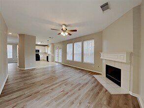 9003 Cypress Square Dr in Spring, TX - Building Photo - Building Photo
