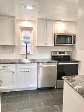 400 Duquesne Dr in Pittsburgh, PA - Building Photo - Building Photo