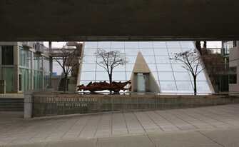 The Waterfall in Vancouver, BC - Building Photo