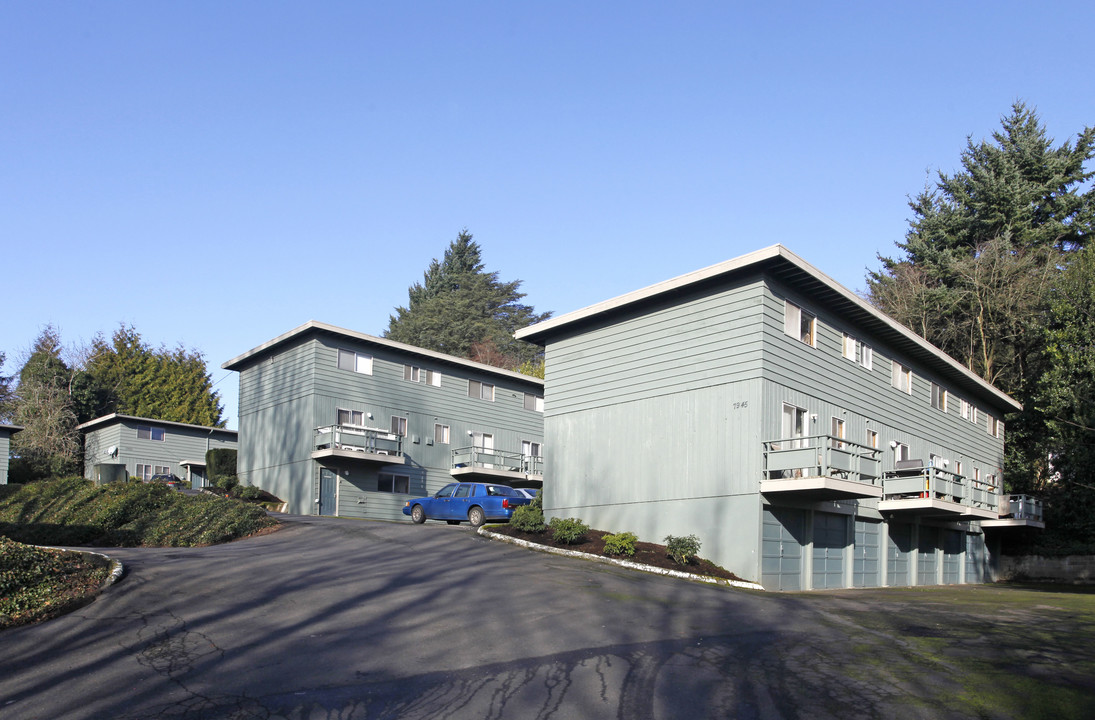 Capitol Terrace in Portland, OR - Building Photo