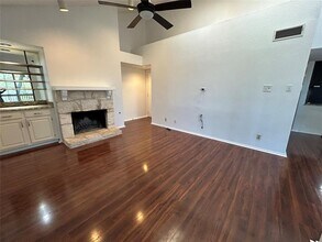 3809 Spicewood Springs Rd in Austin, TX - Building Photo - Building Photo