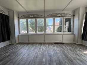 2186 Wascana Ave in Lakewood, OH - Building Photo - Building Photo