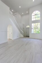 239 NW 107th Ave, Unit 5171 in Pembroke Pines, FL - Foto de edificio - Building Photo