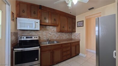 10 Dawn Flower Cir in Lehigh Acres, FL - Building Photo - Building Photo