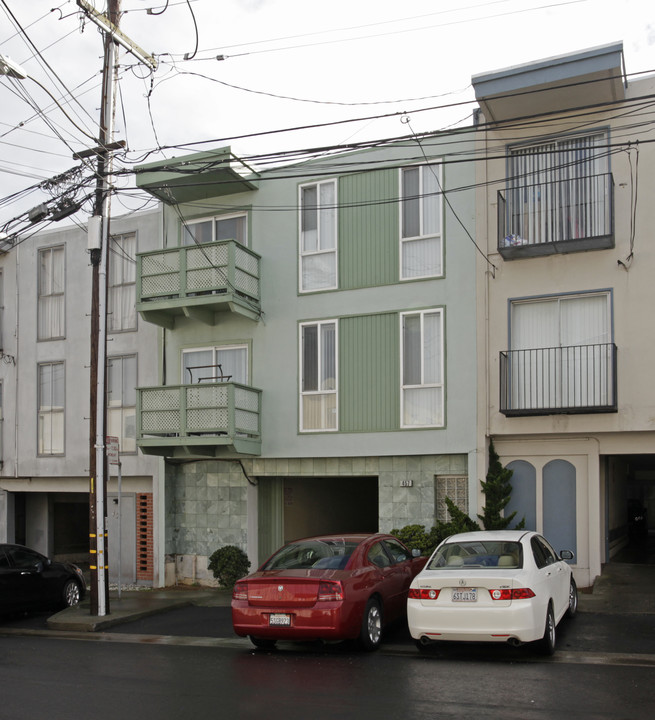 457 90th St in Daly City, CA - Foto de edificio