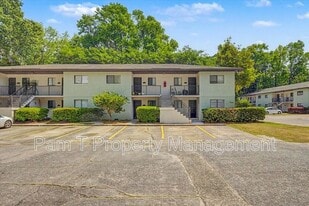 12510 White Bluff Rd in Savannah, GA - Building Photo