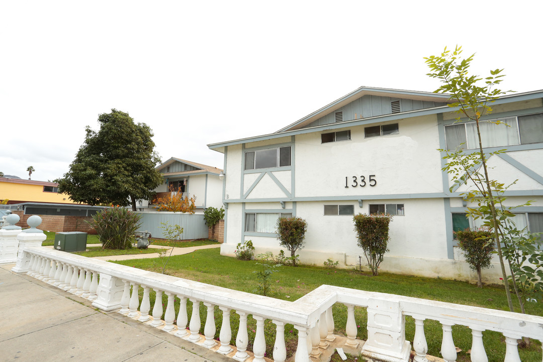 1335 Monte Mar Rd in Vista, CA - Building Photo