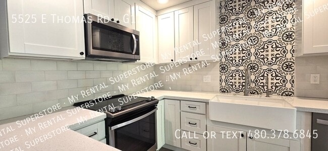 5525 E Thomas Rd in Phoenix, AZ - Building Photo - Building Photo