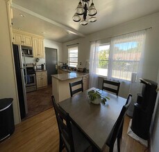 5866 Bowcroft St, Unit 3 in Los Angeles, CA - Foto de edificio - Building Photo