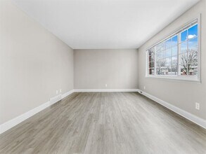 Greens on Mill Townhomes in Williamsville, NY - Foto de edificio - Building Photo