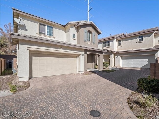 property at 912 Appaloosa Hills Ave