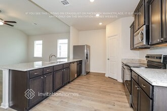 10004 Pilot Pl in Fort Worth, TX - Foto de edificio - Building Photo