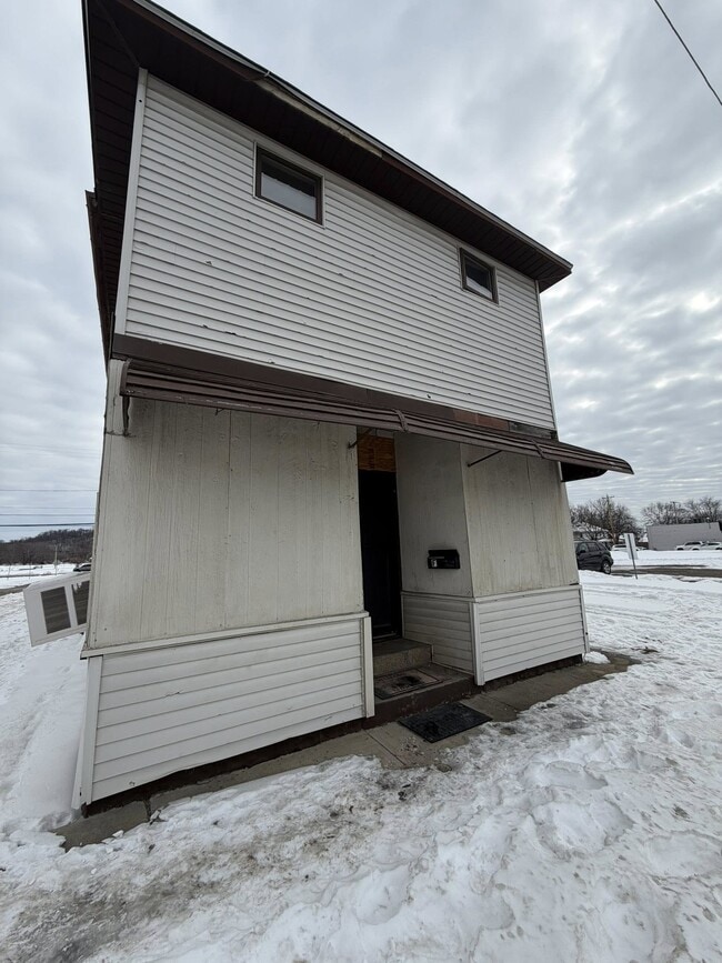 property at 1340 Linden Ave