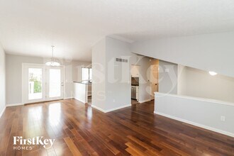 5571 Creekwood Cir in Beckett Ridge, OH - Building Photo - Building Photo